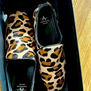 Flat comfortable shoes, size 7,5 runs a little small is like 6.5 to 7